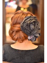 ナナナ パレナ 大津膳所店(nanana parena) ルーズなアップにコサージュで引き締め効果UP【nananaparena】