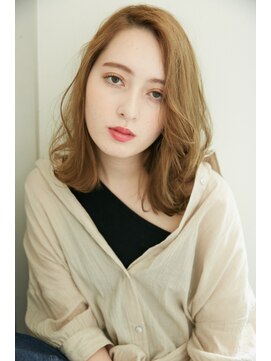 フィガロ アヴェダ(FIGARO AVEDA) 【figaro】華やか!レイヤースタイル