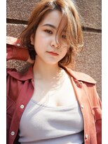 大人可愛い20代30代40代小顔ワンサイドショートボブ丸み前下がり