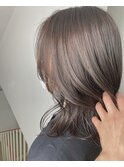 オリーブグレージュカラー