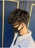 ツイストスパイラルパーマニュアンスマッシュサイドパート束感