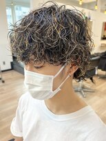 ウェイビーエフティフィフス 横浜西口(WAVEY ft.fifth) ツイストスパイラルパーマ波巻きスパイラル刈り上げマッシュ