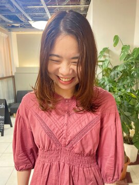 ユーリ(juli) 夏のミディアムスタイル