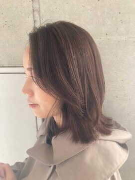 リバレッジ 白金(Leverage) 切りっぱなしフェイスレイヤー：Erika Fukunaga