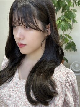 アム 表参道(am) 顔まわりカット【小顔薄めバンググレージュレイヤーロング前髪】