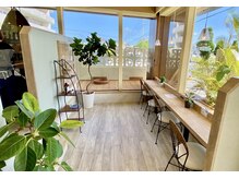 ポノ(pono)の雰囲気(待合スペース。)