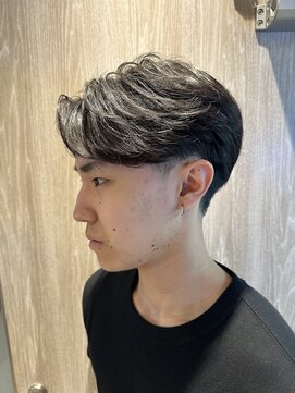 ロンドアジュール 横浜(Lond azur) カットでセットしやすくなります。メンズフェザーショート　横浜