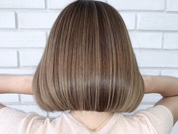 ユージュアル ヘアサロン(usual)の写真/麻布十番徒歩1分◆白髪ぼかし・脱白髪染めハイライトなら【usual hairsalon】にお任せ!透明感カラーが人気