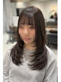 レイヤーカット×アッシュブラウン