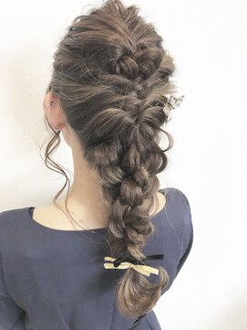 クルー(krew) ダウンスタイル