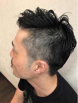 ヘアアトリエ シャイニィ(hair atelier Shiny) 高知　美容室　shiny 　アシメ　メンズ　ベリーショート