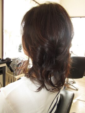 コア フィール ア デイ(COIFFURE A DAY) 【M3D見附今町】M3Dミディアムロング
