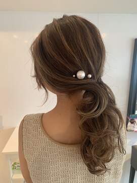 フェリーチェ(Felice) 結婚式　ローポニー　ドレスヘア　色気　花嫁　ナチュラル