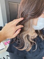 チェレ オレ 新金岡店(Chere ore)&nbsp;セミロングインナーカラー/ゴールドベージュ/イヤリングカラー