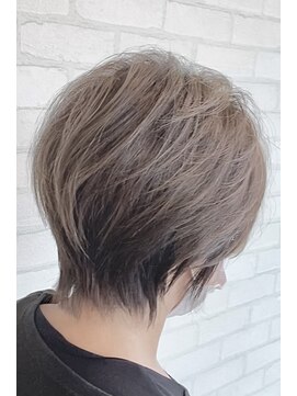 サウンドブイ(sound V) バックスタイルで決まる最高のショート