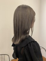 リリアーナ(LILIANA)&nbsp;池袋 イルミナカラー ダブルカラー ケアブリーチ グレージュ♪