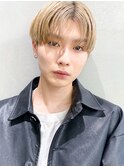 韓国アップバングブロンドベージュセンターパートハイトーン