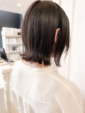 キャアリー(Caary) 福山市Caary20代30代40代 髪質改善ストレート小顔補正立体カット