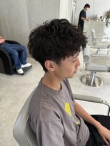 ホワイト(WHITE)&nbsp;アクティブ癖毛風ショート