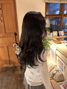 グロスシーループユナイテッド(GROSS C-LOOP UNITED) ロングヘアレイヤーカットブラウンカラー