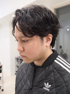 アントバイフィフス 秋田(unt by fifth) 秋田メンズパーマ波巻きスパイラルパーマセンターパートフェード