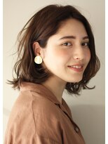 サーカス バイ ビュートリアム 青山(CIRCUS by BEAUTRIUM)&nbsp;外国人風無造作ウェーブミディアムボブ