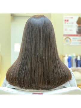 クオリス 上板橋店(QUALIS) 重めワンレンナチュラルストレート/アッシュベージュ/艶感小顔