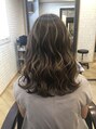 アールヘア(ar hair)&nbsp;ハイライト。イルミナを使ってグレージュで柔らかく^ ^