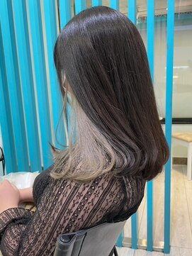 ヘアーメイクオズ(hair make O/S) シルバー&インナーカラー