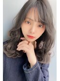 大人かわいいプラチナアッシュにフェザーバング♪藤沢
