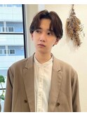 無造作センターパート×王道毛流れメンズパーマ