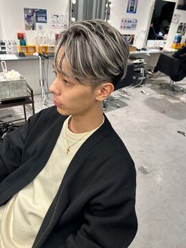 キング 枚方店(K!ng) 【髪質改善/枚方】ホワイトハイライト