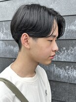 ヒュイル バイ ニアウ(Hwyl by Niau)&nbsp;メンズマッシュパーマニュアンスパーマスパイラルパーマ刈り上げ