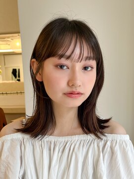 ガーデンヨコハマ(GARDEN YOKOHAMA) 切りっぱなしタッセルボブレイヤーカットオリーブベージュ外ハネ