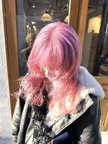 マニア(mania.)&nbsp;ホワイトピンクペールピンクハイトーンカラー暖色ピンクベージュ