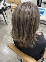 プライズ アイリス 池袋東口店(prize Iris)&nbsp;白髪ぼかしハイライト/ブリーチ/白髪ぼかしケアカラー/池袋東口