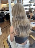 ブロンドヘア