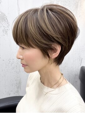 ルーファス 恵比寿 渋谷(Ruufus) 【40代50代】ナチュラルショートボブ/前髪あり/面長丸顔対応