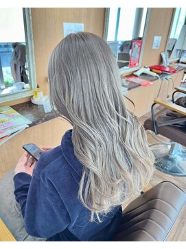 ラッシュヘアエン(Rush hair en) ミルクティーベージュ