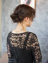 アルウ(Aru)&nbsp;【お呼ばれヘアセット】シニヨンスタイル