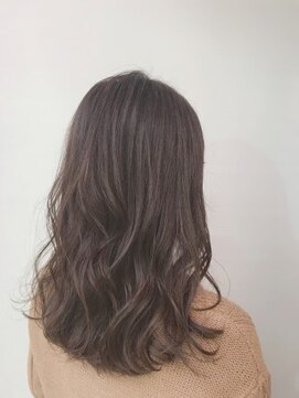 クイントネオリーブ 自由が丘正面口店(quint:neolive) 【自由が丘 quint: neolive】やわらかベージュ★ミディアム