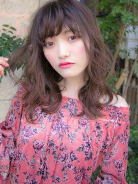 ルティア 池袋(Lutia) ベージュカラー　ゆるふわウェーブ