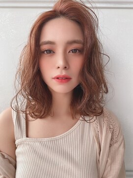 ジーナ 池袋(Zina) 【Zina　池袋】イメチェン毛先パーマ耳かけ×フォギーベージュ