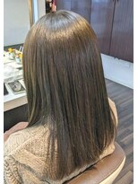 エノモト(ENOMOTO) 赤み消しカラーオリーブグレージュロング こなれストレート