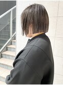 ミニボブ/ハイライト/オリーブグレージュ/切りっぱなしボブ/