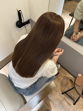 ウニレ バイ センス(unire by sense) 【1ブリーチ】で出来るナチュラルミルクティーブラウン