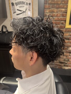ブロートーキョー 有楽町店(Bro Tokyo) MENSツイストスパイラルパーマ大人ビジネススタイル