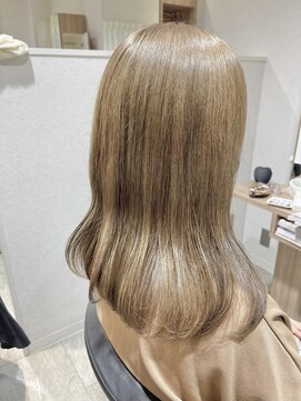 ビーケアーズ リアン(be-cares Lien) 王道ベージュカラー