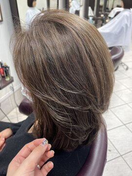 コレットヘア(Colette hair) 白髪ぼかし/ハイライト