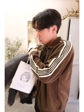 ルックアット(Look at) 【Lookat】20代30代40代クリームパーマニュアンスセンターパート